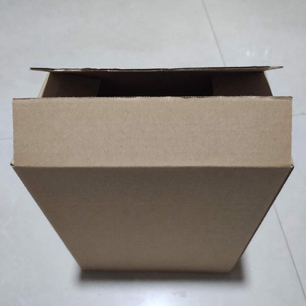 sale of cartons. do not purchase separately. only one carton can be purchased for a pair of shoes. thank you