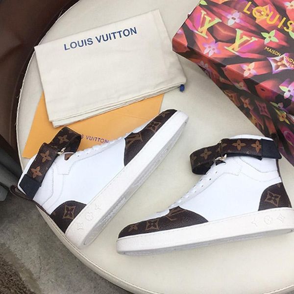2020 couple shoes fashion luxury mens leather casual sport shoes,personality wild high mens casual shoes size 35-46 00256, Black
2020 couple shoes fashion luxury mens leather casual sport shoes,personality wild high mens casual shoes size 35-46 00256, Black
