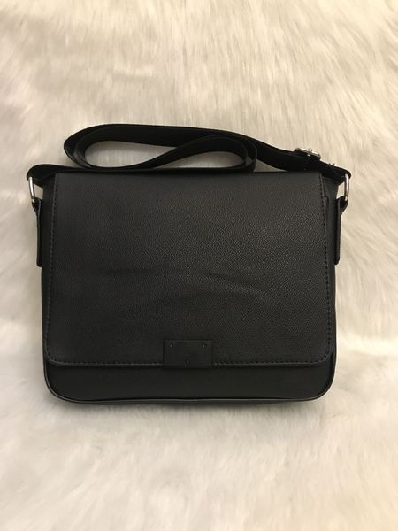 2020 new classic fashion men's black plaid postman bags straddle bag book with dust men's bag delivery
2020 new classic fashion men's black plaid postman bags straddle bag book with dust men's bag delivery