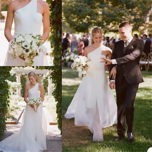 bohemain a line wedding dresses simply satin one shoulder wedding dress backless sweep train bridal gowns robes de mariée, White
bohemain a line wedding dresses simply satin one shoulder wedding dress backless sweep train bridal gowns robes de mariée, White