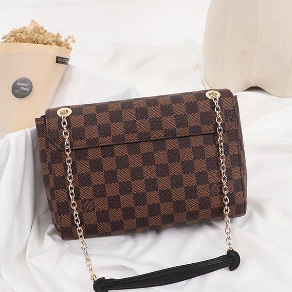 vintage design женщин кожи плеча малый закрылков crossbody сумка быстрая доставка высокое качество trend стиль леди посланника сумки на ремн
vintage design женщин кожи плеча малый закрылков crossbody сумка быстрая доставка высокое качество trend стиль леди посланника сумки на ремн