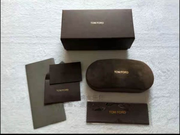 selling fashion polarized sunglasses men and women designer frame gray lens high-end glasses wholesale 001, White;black
selling fashion polarized sunglasses men and women designer frame gray lens high-end glasses wholesale 001, White;black