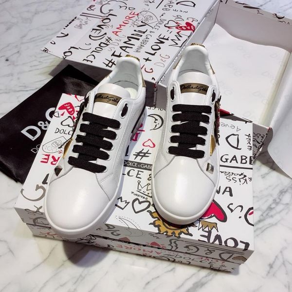 2020r new genuine leather party casual shoes outdoor men and women sports shoes fashion trend graffiti wild couple shoes, size 35-451, Black
2020r new genuine leather party casual shoes outdoor men and women sports shoes fashion trend graffiti wild couple shoes, size 35-451, Black