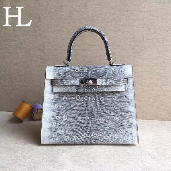the ladies luxury fashion wallet quality classic 100% leather brand famous ladies dhl ing
the ladies luxury fashion wallet quality classic 100% leather brand famous ladies dhl ing
