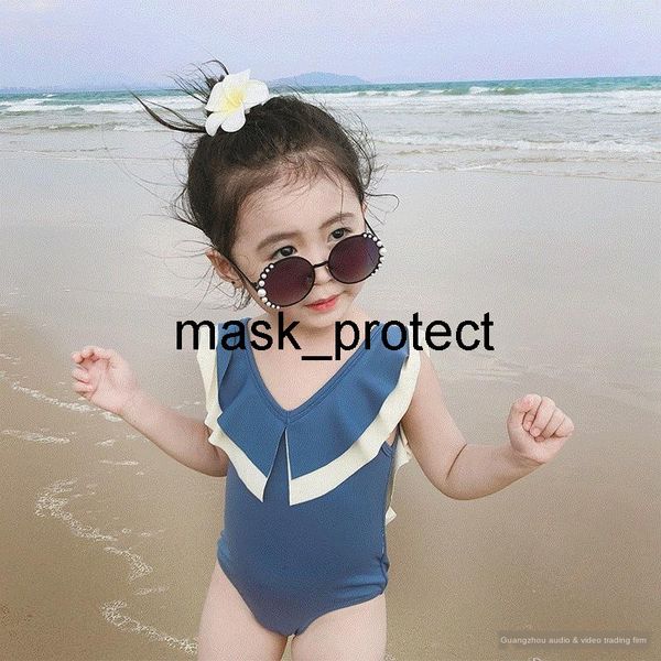 ins children's seaside vacation one-piece spring cute baby girl swimsuit, White;black
ins children's seaside vacation one-piece spring cute baby girl swimsuit, White;black