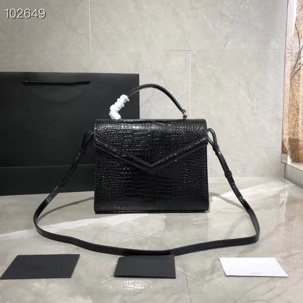 the new lady's shopping bag 8a high-end custom quality handbag fashion style business casual style metal accessories
the new lady's shopping bag 8a high-end custom quality handbag fashion style business casual style metal accessories