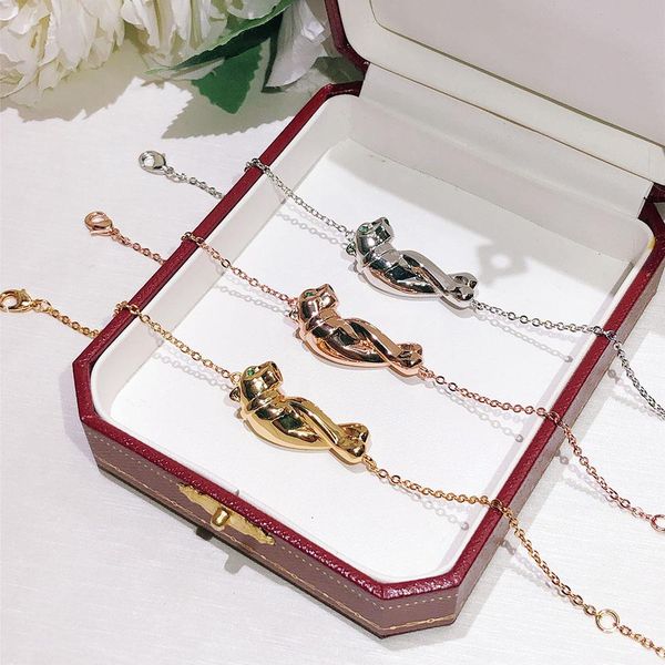 fashion high-end trend street style domineering leopard bracelet perfect and gorgeous freight women's bracelet party high gift, Golden;silver
fashion high-end trend street style domineering leopard bracelet perfect and gorgeous freight women's bracelet party high gift, Golden;silver