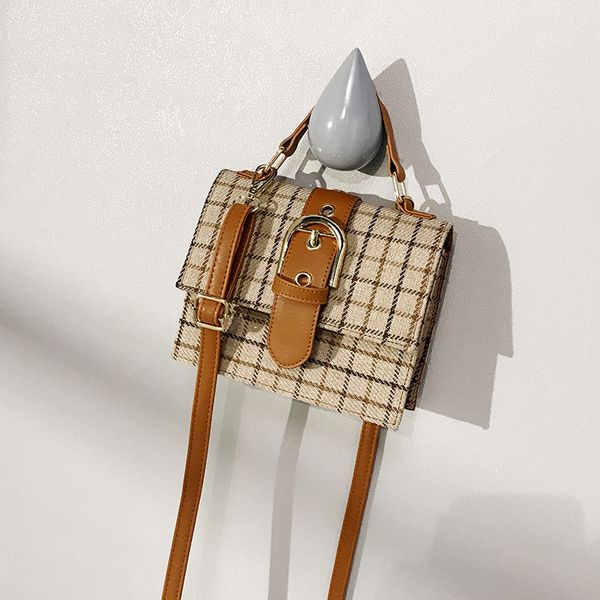women shoulder bag plaid stripes retro fashion wool belt popular 2020 luxury new vintage stylish crossbody bag female handbag
women shoulder bag plaid stripes retro fashion wool belt popular 2020 luxury new vintage stylish crossbody bag female handbag