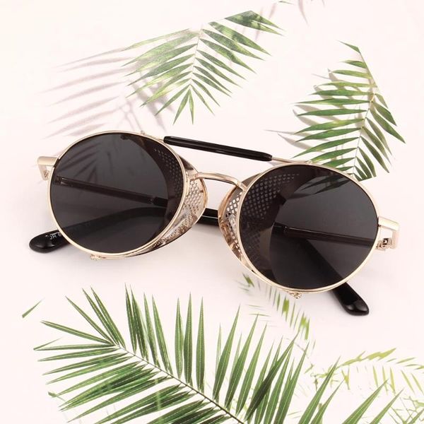 2020 retro steampunk sunglasses designer steam punk metal shields sunglasses men women uv400, White;black
2020 retro steampunk sunglasses designer steam punk metal shields sunglasses men women uv400, White;black