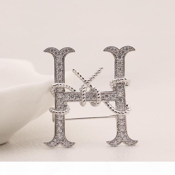2019 new letter pin personality europe and america retro brooch temperament wild men and women with the same brooch, Gray
2019 new letter pin personality europe and america retro brooch temperament wild men and women with the same brooch, Gray
