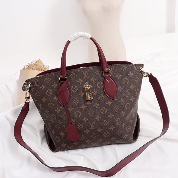 sac bandouli ère womens bag designer luxury vintage lady shoulder bag large capacity crossbody handbags handle tote messenger bags sale
sac bandouli ère womens bag designer luxury vintage lady shoulder bag large capacity crossbody handbags handle tote messenger bags sale