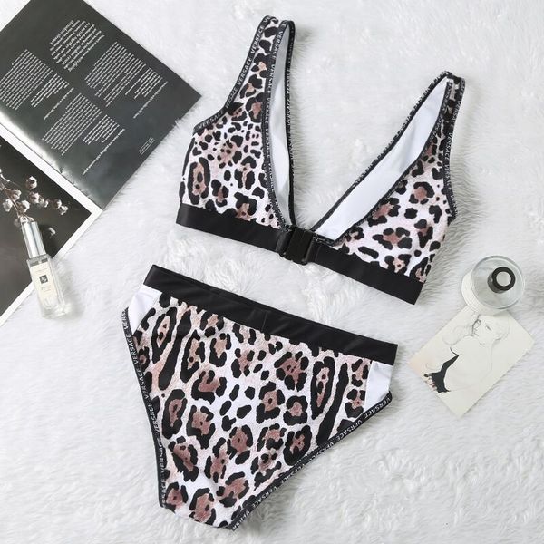 самый лучший продавая сексуальный swimwear женщины бикини set solid designer тенденции моды купальник cut out summer beach купальники плават, White;black
самый лучший продавая сексуальный swimwear женщины бикини set solid designer тенденции моды купальник cut out summer beach купальники плават, White;black