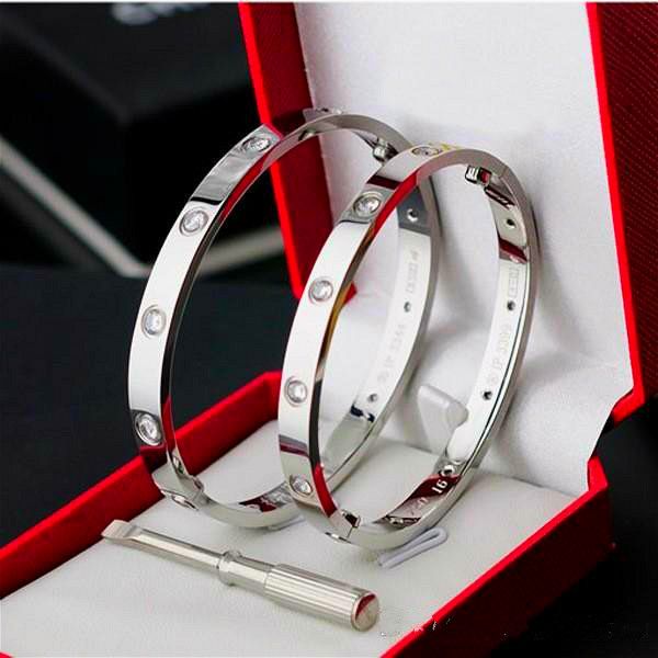 2020 fashion new rose gold 316l stainless steel screw bangle bracelet with screwdriver original box screws never lose, Golden;silver
2020 fashion new rose gold 316l stainless steel screw bangle bracelet with screwdriver original box screws never lose, Golden;silver