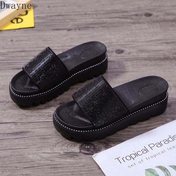 2020 new sequins thick bottom korean version of the tide wild wear fashion word slippers children, Black
2020 new sequins thick bottom korean version of the tide wild wear fashion word slippers children, Black