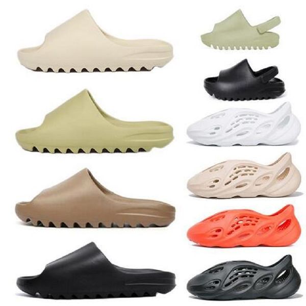 2020 foam sandal slipper triple black white bone resin desert sand kanye west men women fashion slides sandals shoes
2020 foam sandal slipper triple black white bone resin desert sand kanye west men women fashion slides sandals shoes
