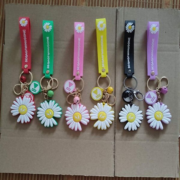 new chain creative cartoon daisy key chain pendant car bag fashion pendant small gift, Silver