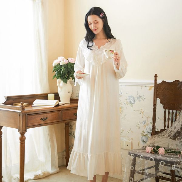 new princess jacquard cotton nightgown women's long night sweet white spring autumn sleepwear lace embroidery soft nightdress, Black;red
new princess jacquard cotton nightgown women's long night sweet white spring autumn sleepwear lace embroidery soft nightdress, Black;red