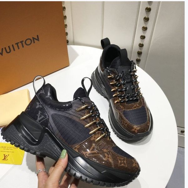 049 new designer luxury women's casual fashion shoes, women's outdoor casual shoes, high-quality materials, with original box, Black
049 new designer luxury women's casual fashion shoes, women's outdoor casual shoes, high-quality materials, with original box, Black