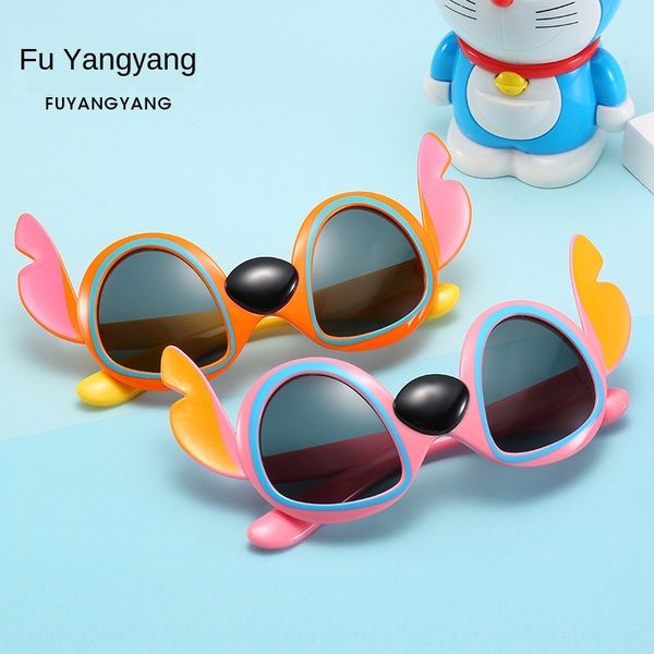 2020 new wangzai head silicone children's polarized sun sun silicone sun glasses uv-proof boys and girls children's sunglasses 820, Blue
2020 new wangzai head silicone children's polarized sun sun silicone sun glasses uv-proof boys and girls children's sunglasses 820, Blue
