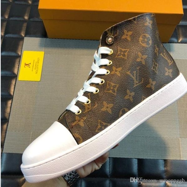 2020wi new luxury men's casual fashion sneakers for sale, outdoor travel, sports laces, original box, fast delivery, Black
2020wi new luxury men's casual fashion sneakers for sale, outdoor travel, sports laces, original box, fast delivery, Black