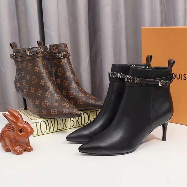 womens motorcycle boots leather winter martin boot 2020 stylish lady ankle shoes high heel platforms call back ankle boot bottes femmes
womens motorcycle boots leather winter martin boot 2020 stylish lady ankle shoes high heel platforms call back ankle boot bottes femmes