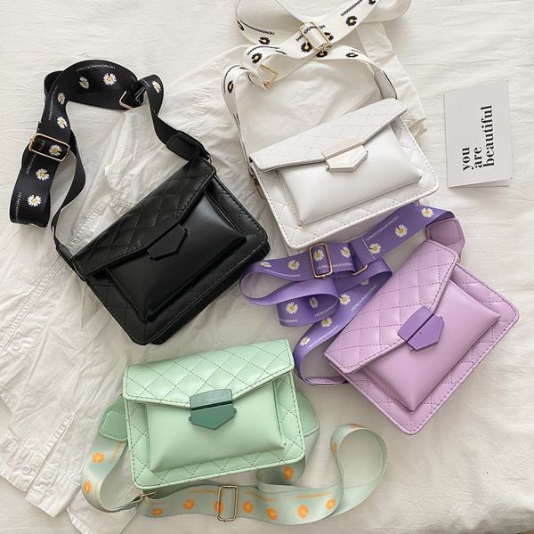 all-match ins small square western style women's 2020 summer new fashion messenger bag web red embroidery thread small square bag, White
all-match ins small square western style women's 2020 summer new fashion messenger bag web red embroidery thread small square bag, White
