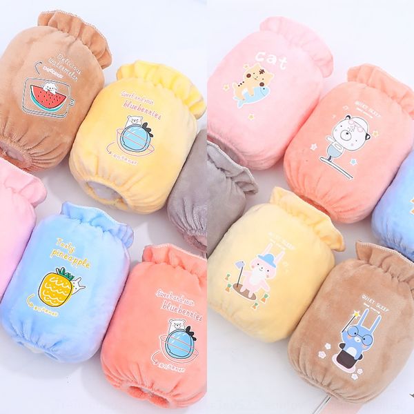 korean cartoon printed male and female baby sleeves fashion short crystal crystal flannel children's antifouling sleeves winter, Black
korean cartoon printed male and female baby sleeves fashion short crystal crystal flannel children's antifouling sleeves winter, Black