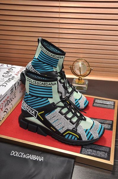 new12 luxury high men and women casual shoes fashion wild sports shoes outdoor breathable travel shoes original box packaging size 35-46, Black 
new12 luxury high men and women casual shoes fashion wild sports shoes outdoor breathable travel shoes original box packaging size 35-46, Black