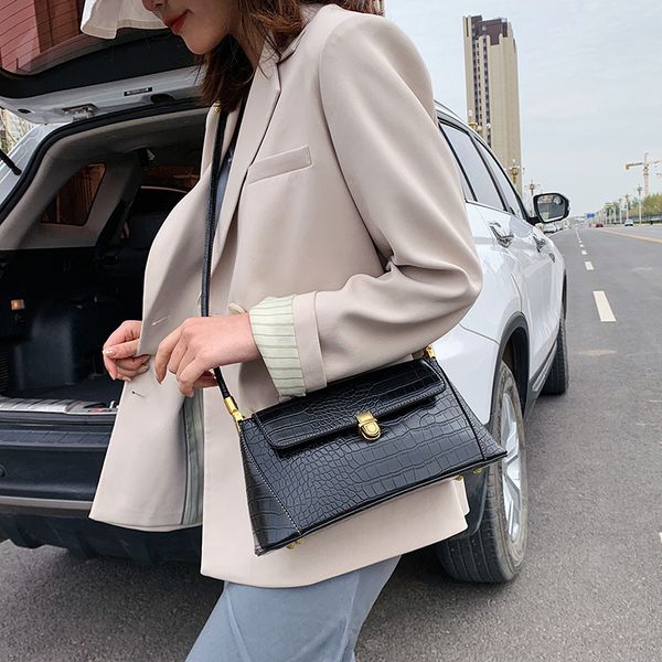 мода кожа аллигатора женщин crossbody сумка 2020 новых путешествия тотализаторов сумки женской сумка женских кошельков
мода кожа аллигатора женщин crossbody сумка 2020 новых путешествия тотализаторов сумки женской сумка женских кошельков