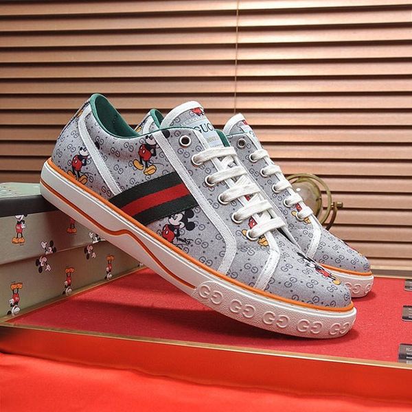 luxury men shoes fashion with original box sports shoes running casual outdoors athletic chaussures pour hommes mens tennis 1977 sneaker, Black
luxury men shoes fashion with original box sports shoes running casual outdoors athletic chaussures pour hommes mens tennis 1977 sneaker, Black