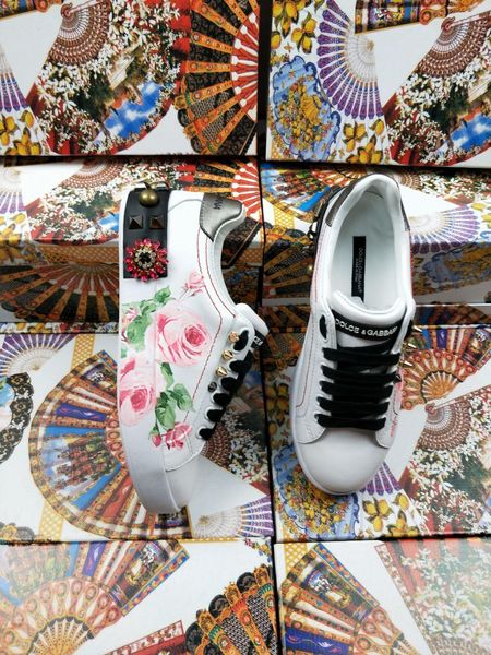 2020j new trend leather casual shoes fashion men and women comfortable sneakers hand-painted doodle wild couple shoes, size 35-45, Black
2020j new trend leather casual shoes fashion men and women comfortable sneakers hand-painted doodle wild couple shoes, size 35-45, Black