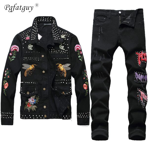 new men black rivet sets autumn winter embroidered flowers bees denim jacket + frayed letters jeans mens clothing 2 pieces sets, Gray
new men black rivet sets autumn winter embroidered flowers bees denim jacket + frayed letters jeans mens clothing 2 pieces sets, Gray
