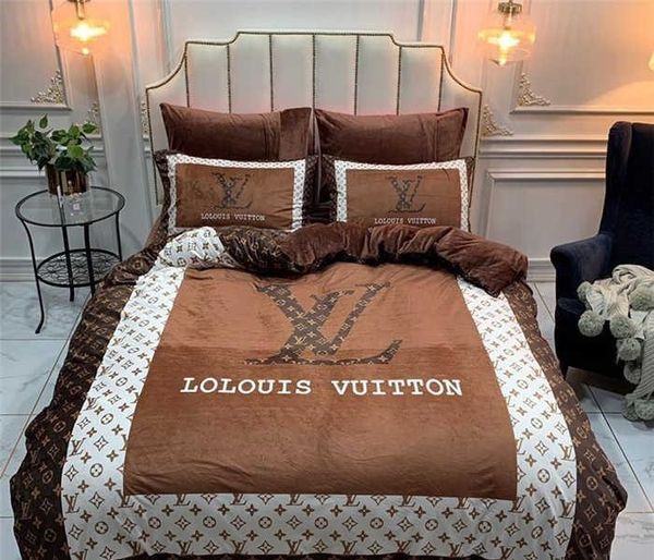 classic decorative pattern bedding suit for men and women quality life bedding sets new design bed sheet sets 2 sizes
classic decorative pattern bedding suit for men and women quality life bedding sets new design bed sheet sets 2 sizes