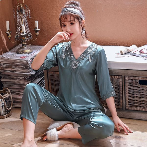r38i0 mixed batch of trousers pajamas kaolan middle-aged silk-like pajamas for women spring and summer mother ice silk short-sleeved trouser, Blue;red
r38i0 mixed batch of trousers pajamas kaolan middle-aged silk-like pajamas for women spring and summer mother ice silk short-sleeved trouser, Blue;red