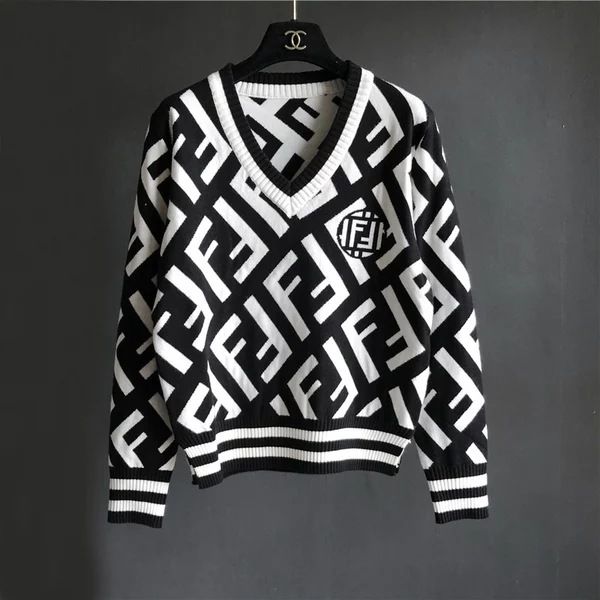 2020 new autumn winte women knitwear article bump color long sleeve knit sweater v-collar women jumper women designer sweater, White;black
2020 new autumn winte women knitwear article bump color long sleeve knit sweater v-collar women jumper women designer sweater, White;black