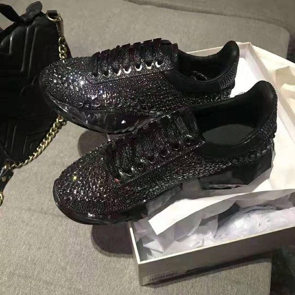 men shoes diamond sneakers black leather silver women shoe fashion luxury lady dress casual shoe thick bottom chuassures with crystal lll
men shoes diamond sneakers black leather silver women shoe fashion luxury lady dress casual shoe thick bottom chuassures with crystal lll