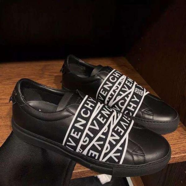 2020t limited edition men and women graffiti hand-painted low-casual sports shoes, fashionable wild couple party shoes, size: 35-451, Black
2020t limited edition men and women graffiti hand-painted low-casual sports shoes, fashionable wild couple party shoes, size: 35-451, Black