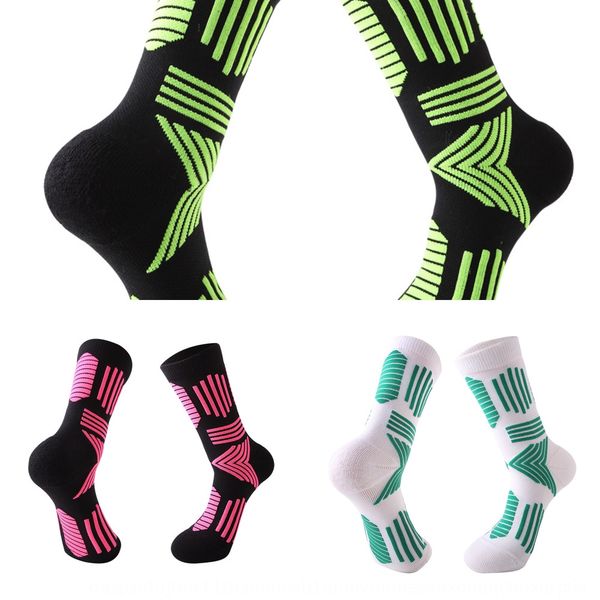 trendy elite outdoor sports medium medium basketball thickened towel bottom middle tube socks elite outdoor sports socks, Black
trendy elite outdoor sports medium medium basketball thickened towel bottom middle tube socks elite outdoor sports socks, Black