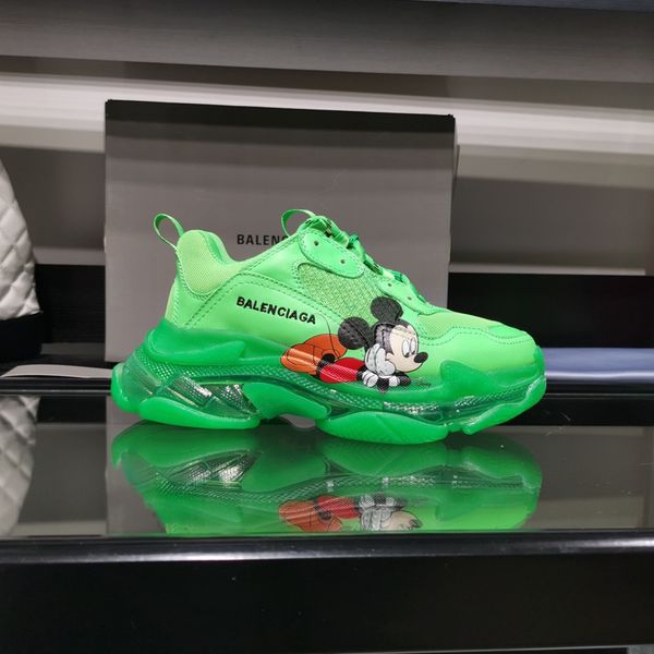 2020cv designer designs new leisure and entertainment hiking shoes, outdoor jungle adventure shoes, original packaging and box delivery, Black
2020cv designer designs new leisure and entertainment hiking shoes, outdoor jungle adventure shoes, original packaging and box delivery, Black