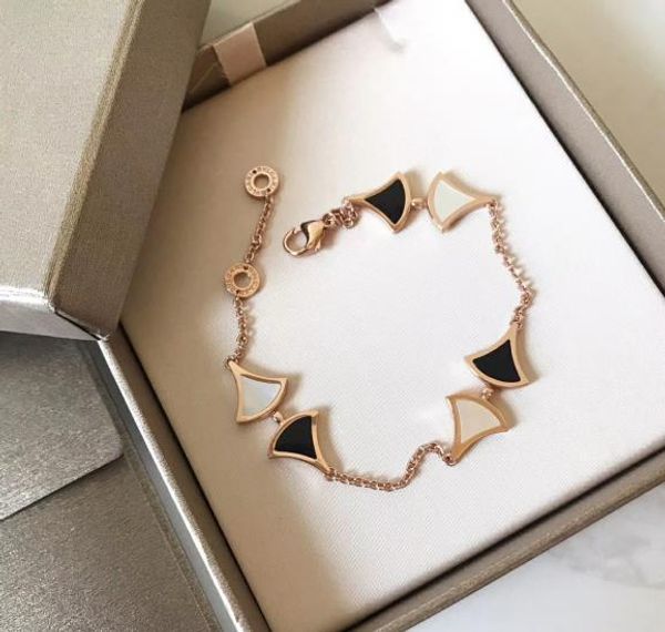 selling s925 sterling silver classic black and white skirt designer bracelet luxury designer jewelry women bracelets, Golden;silver
selling s925 sterling silver classic black and white skirt designer bracelet luxury designer jewelry women bracelets, Golden;silver