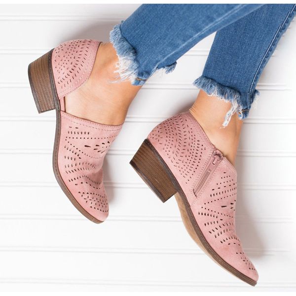 2020 pumps ladies solid hollow out women's summer casual zippers footwear female classic shoes square heels plus size, Black
2020 pumps ladies solid hollow out women's summer casual zippers footwear female classic shoes square heels plus size, Black