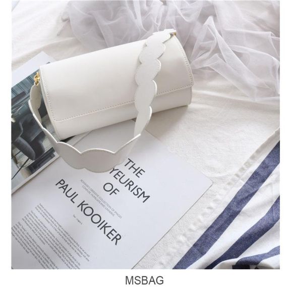 fascinating2020 fashion portable shoulder simple niche underarm genuine leather texture wave cylinder bag
fascinating2020 fashion portable shoulder simple niche underarm genuine leather texture wave cylinder bag