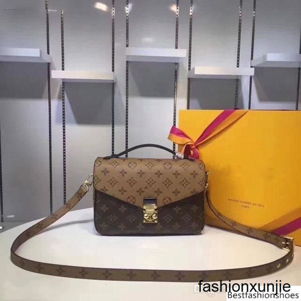 lovuitto toile pochette metis monograms reverse m41465 handbag crossbody size: 25 x 19 x 9cm