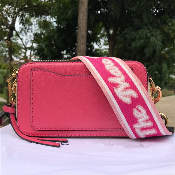 camera bag women's bag new style single shoulder diagonal small square bag wide shoulder strap
camera bag women's bag new style single shoulder diagonal small square bag wide shoulder strap