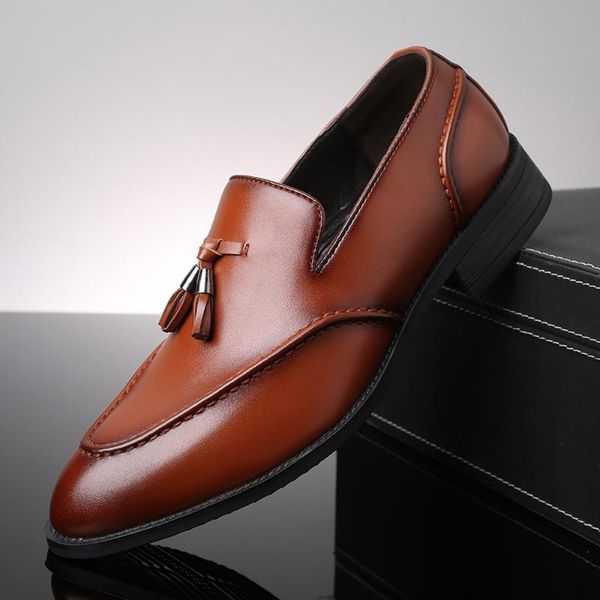big size fashion brand men casual shoes slip on business pointed casual shoes men loafers autumn black
big size fashion brand men casual shoes slip on business pointed casual shoes men loafers autumn black