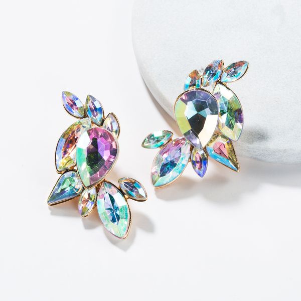 exaggerated acrylic diamond-studded geometric earrings female temperament personalized super flash full diamond earrings, Golden
exaggerated acrylic diamond-studded geometric earrings female temperament personalized super flash full diamond earrings, Golden