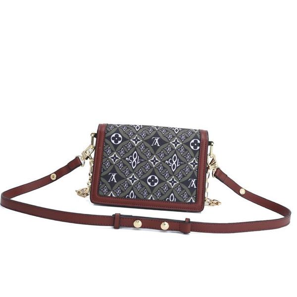 womens leather shoulder small flap crossbody bag new arrival women chain messenger bags ladies luxury design shoulder bag bolsa de hombro
womens leather shoulder small flap crossbody bag new arrival women chain messenger bags ladies luxury design shoulder bag bolsa de hombro
