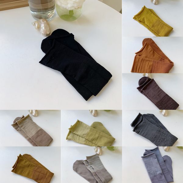 20 spring and summer new thin transparent korean mid-tube pile calf ins women's and socks socks, Pink;yellow
20 spring and summer new thin transparent korean mid-tube pile calf ins women's and socks socks, Pink;yellow