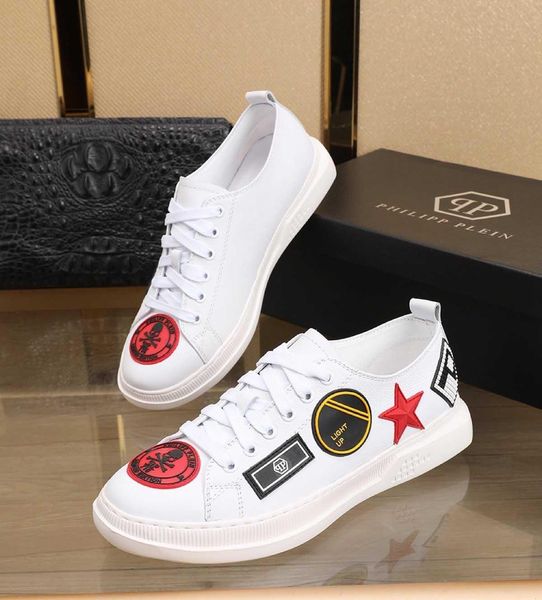2020eg limited edition new fashion trend wild men's casual comfortable shoes hiking shoes sports shoes original box packaging, Black
2020eg limited edition new fashion trend wild men's casual comfortable shoes hiking shoes sports shoes original box packaging, Black