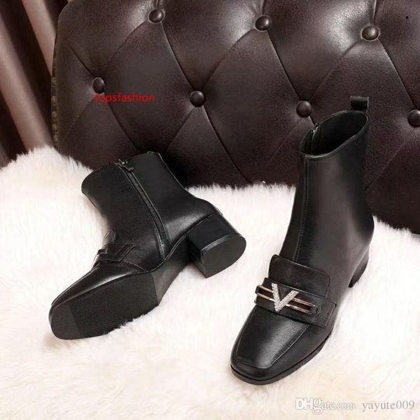 a4 design women boots red bottoms women boot girls design luxury shoes with studded spikes party boots winter shoes, Black;green
a4 design women boots red bottoms women boot girls design luxury shoes with studded spikes party boots winter shoes, Black;green